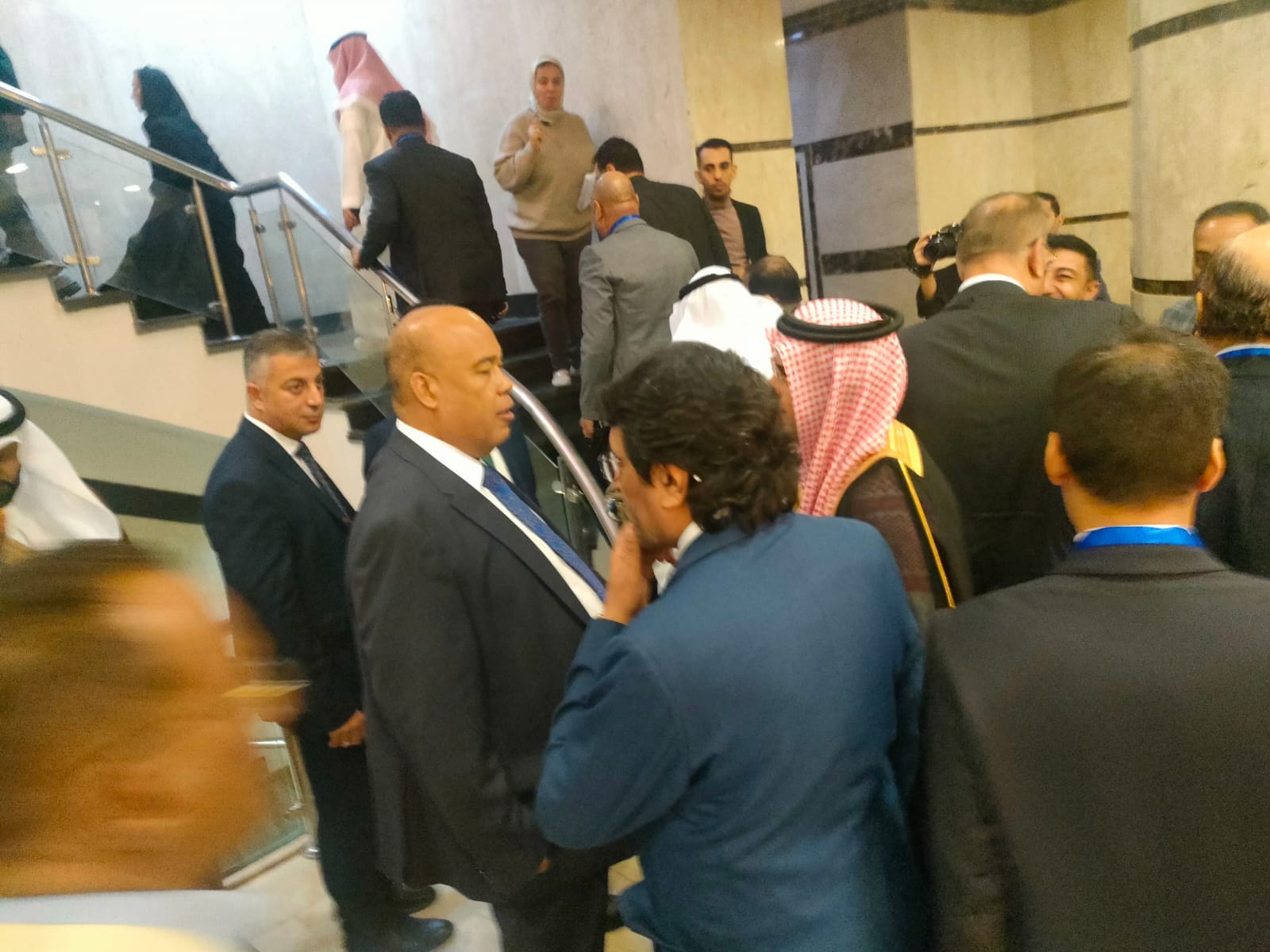 أيمن العشري