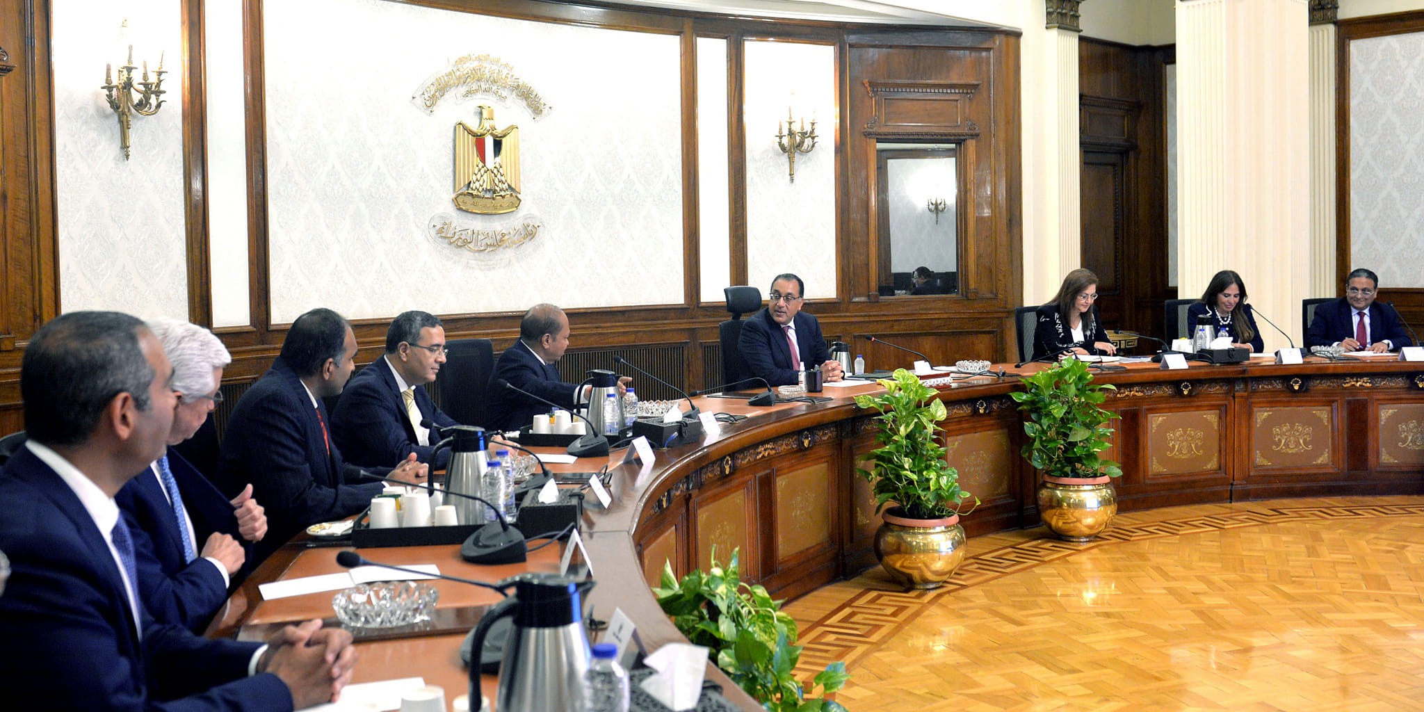 رئيس الوزراء يبحث مع رئيس «إندوراما» العالمية خطط الشركة التوسعية في مصر