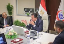 وزير الصحة المصري يناقش خطة التأمين الطبي للانتخابات الرئاسية