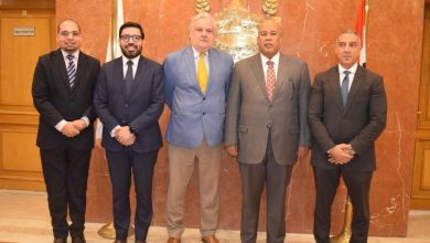 رئيس غرفة القاهرة يستقبل سفير بيرو لبحث سُبل زيادة التعاون المشترك