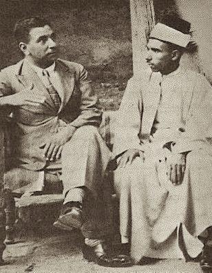الشيخ جلال الدين الصغير مع الشاعر معروف عبد الغني الرصافي