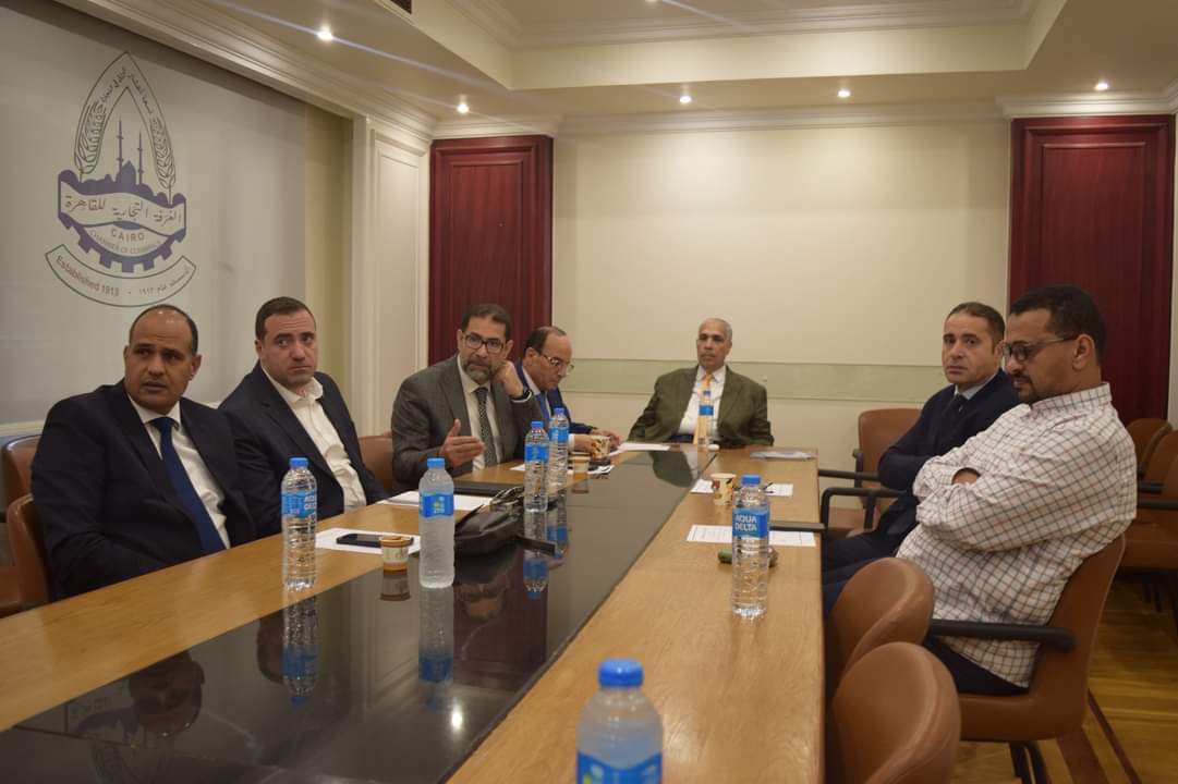 شُعبة مقدمي الخدمات التعليمية ترفع مذكرة عاجلة لـ«العشري» بتوصيات الحد الأدنى للأجور