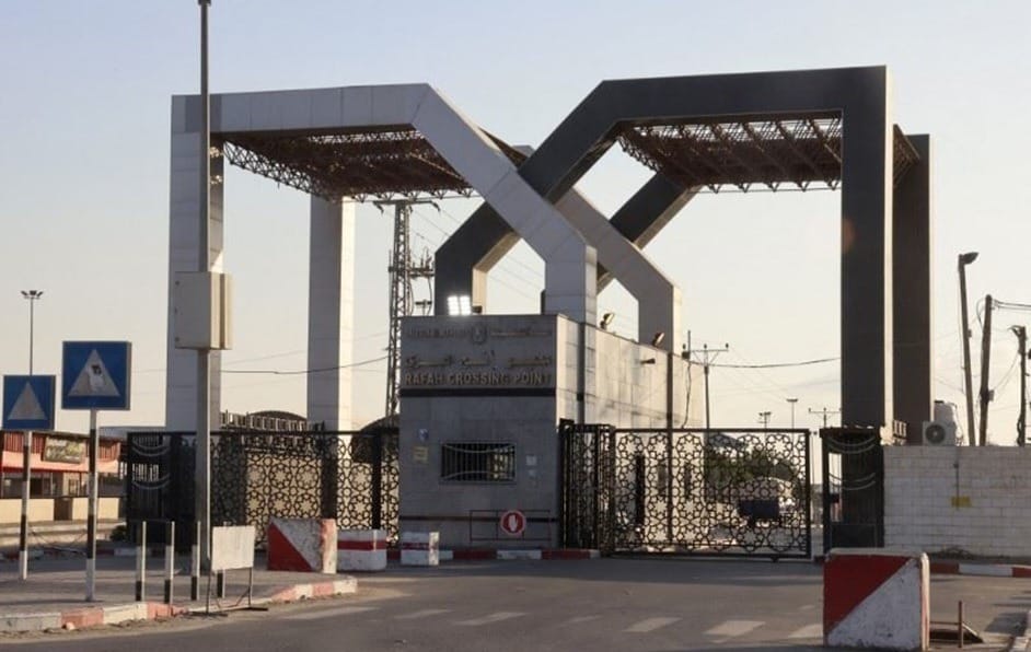 احتلال معبر رفح الحدودي.. الكيان الصهيوني يستكمل خطة الإبادة الجماعية لقطاع غزة