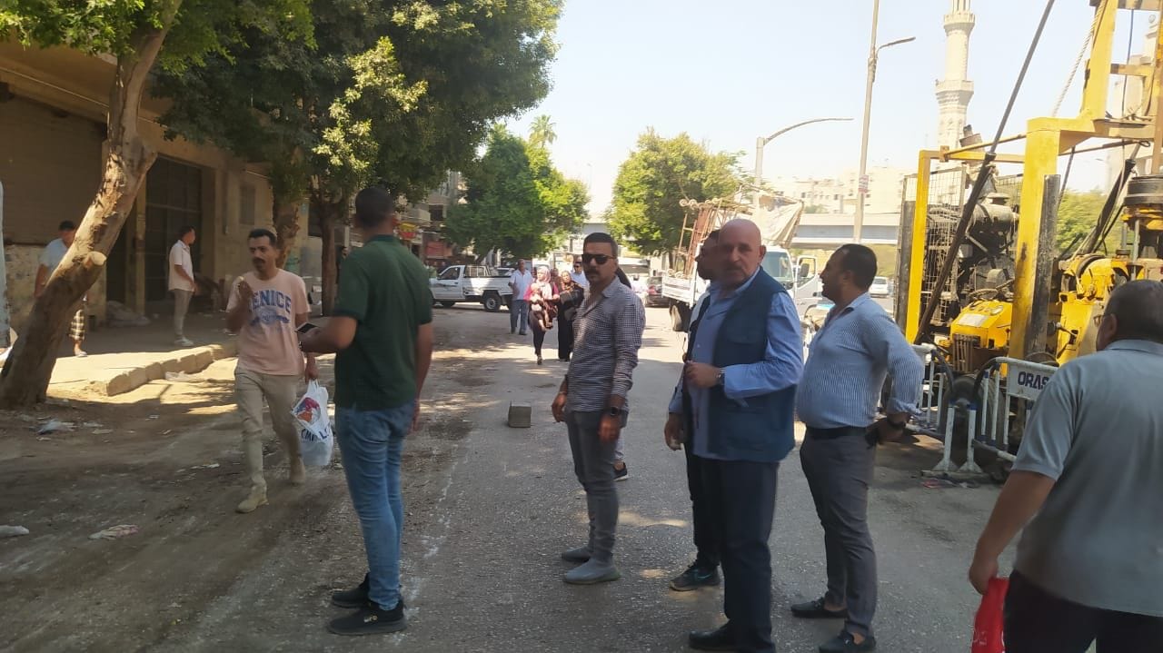 حملات مستمر ة لانضباط الشارع ومحاصرة المخالفات بحى العمرانية