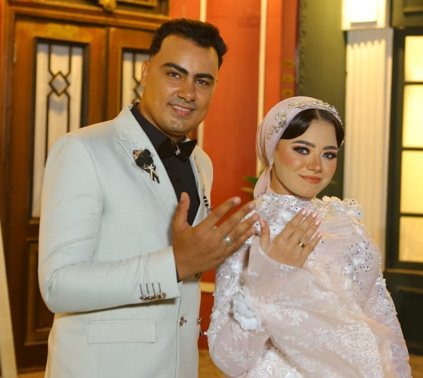 مبروك للعروسين «أحمد ودينا» بمناسبة الخطوبة السعيدة