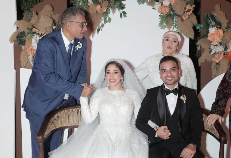 الكاتب الصحفي عبده زكى