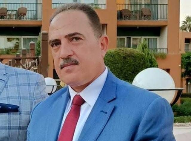 اللواء مصطفى كامل يرسم البسمة على وجه أسرة احترق منزلها في بني سويف