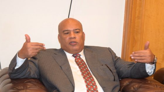 أيمن العشري