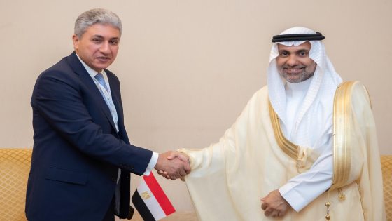 وزير السياحة المصري يشارك في ندوة الحج الكبرى بالسعودية ويبحث استعدادات موسم الحج مع وزيري الحج والصحة