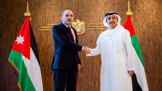 الإمارات والأردن تقودان عملية الإسقاط الجوي رقم 59 للمساعدات إلى غزة