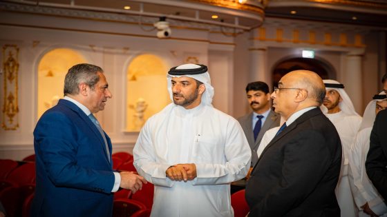 نائب حاكم الشارقة يزور العاصمة الإدارية الجديدة ويشيد بنهضتها العمرانية