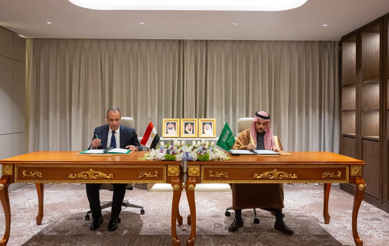 مصر والسعودية توقعان اتفاقية للإعفاء المتبادل من تأشيرات الإقامة القصيرة لحاملي الجوازات الدبلوماسية والخاصة