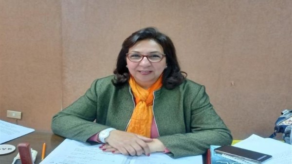 الإعلامية القديرة منال هيكل